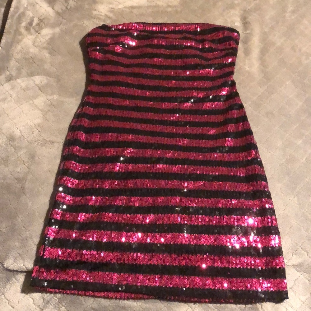 Black and hot pink sequence strapless dress